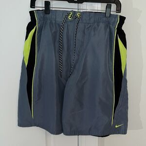Gray Black fully lined Nike Swim beach trunks vacation travel pocket pool shorts